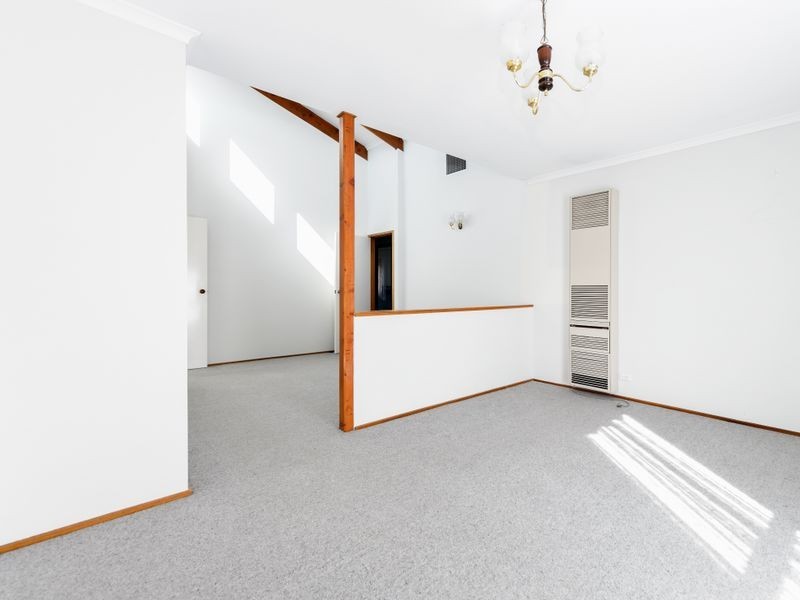 6 12 Clamp Place, Greenway ACT 2900