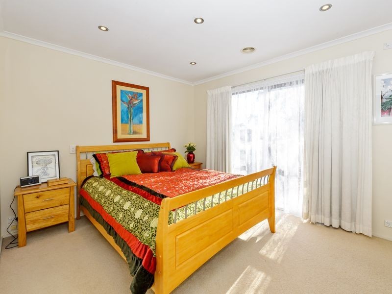 18 Freda Gibson Circuit, Theodore ACT 2905