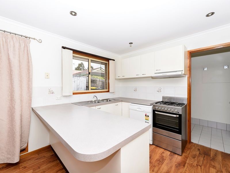 2 Wilson Crescent, Banks ACT 2906