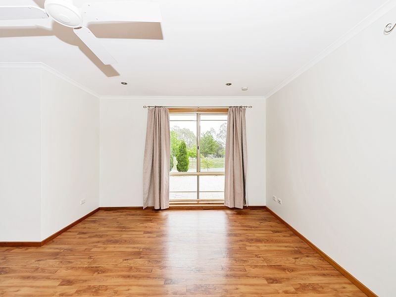 2 Wilson Crescent, Banks ACT 2906