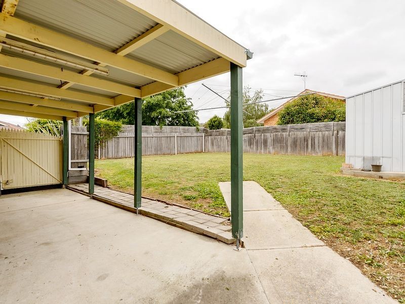 2 Wilson Crescent, Banks ACT 2906
