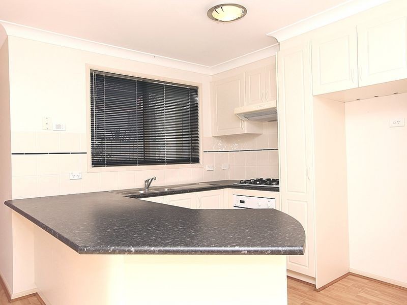2/17 Whitford Place, Conder ACT 2906