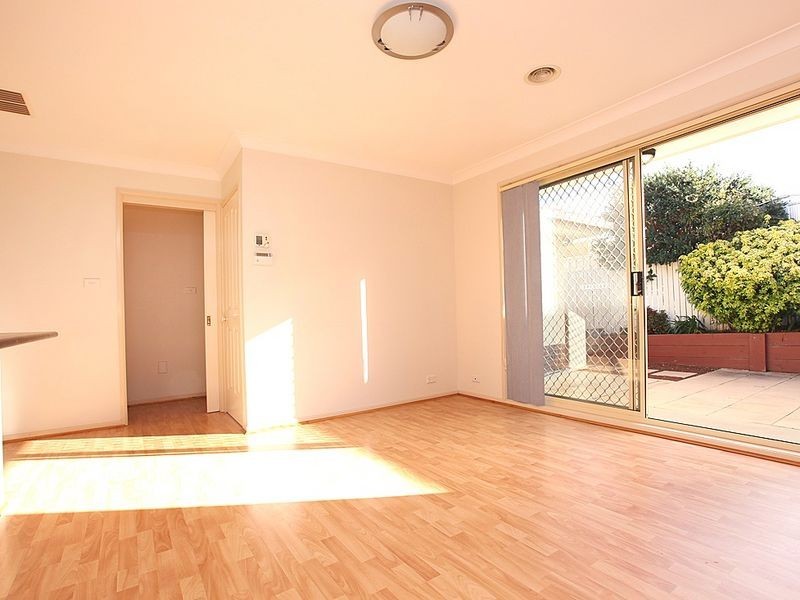 2/17 Whitford Place, Conder ACT 2906