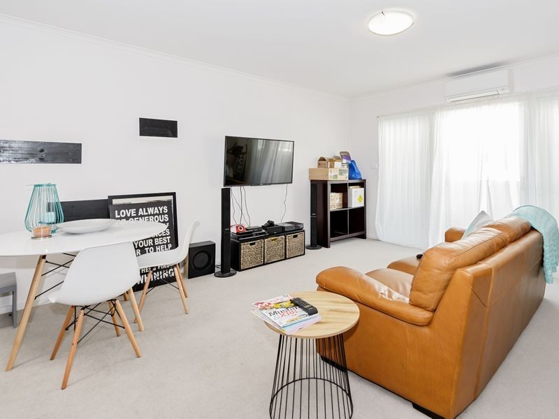 92/140 – 1 Anketell Street “The Vue”, Greenway ACT 2900