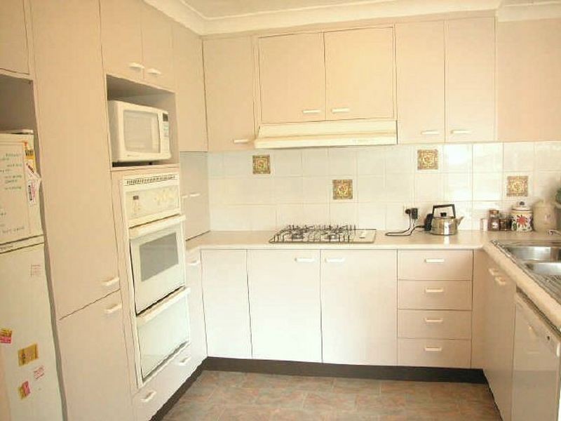 4 Iredale Place, Gordon ACT 2906