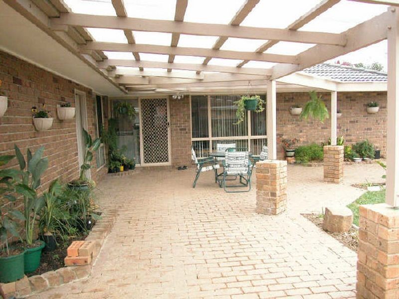 4 Iredale Place, Gordon ACT 2906