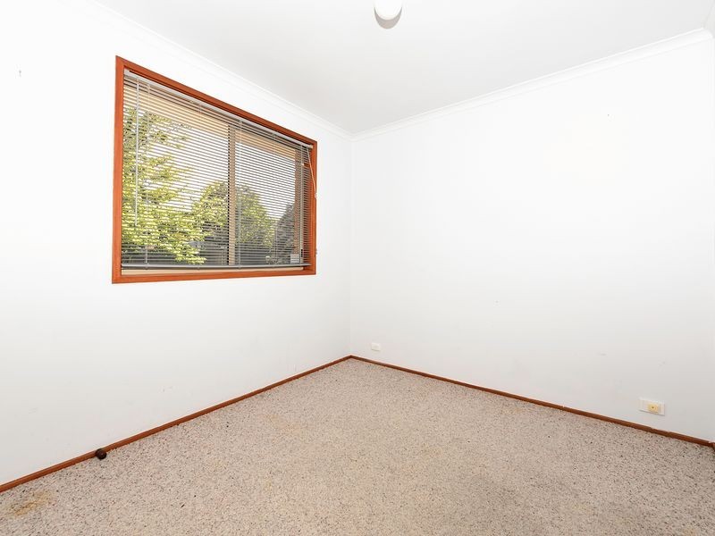 15 Ironbark Crescent, Banks ACT 2906