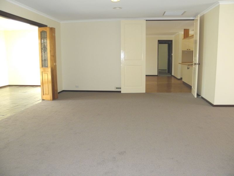 8 Andrea Place, Bonython ACT 2905