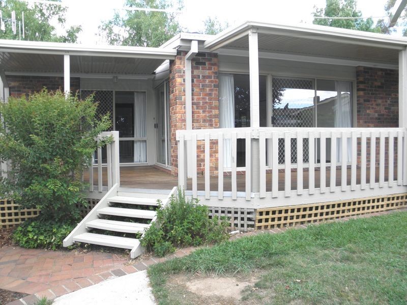 8 Andrea Place, Bonython ACT 2905