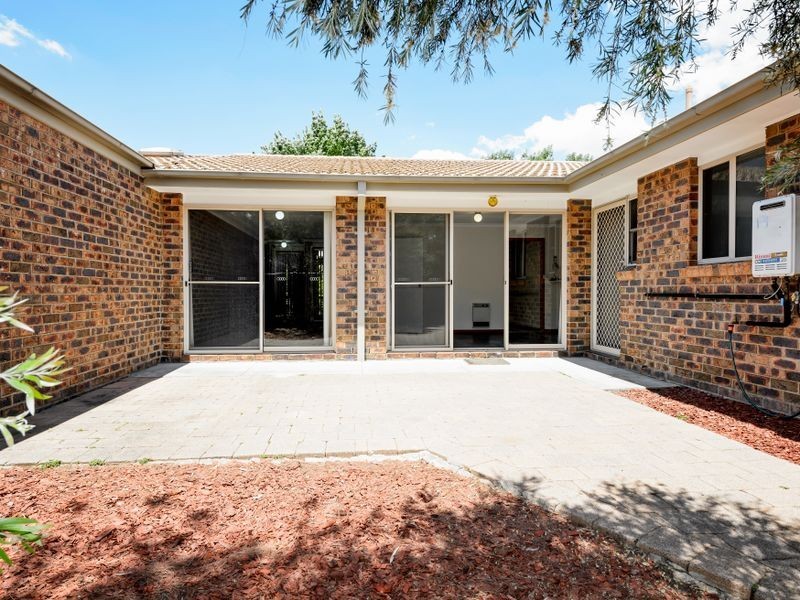 6/12 Blackett Crescent, Greenway ACT 2900