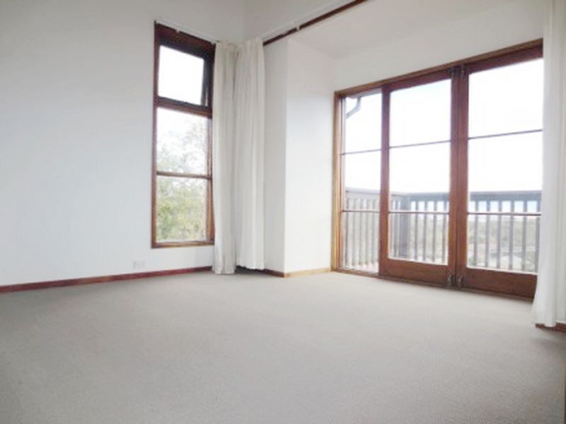301 Bugden Avenue, Fadden ACT 2904