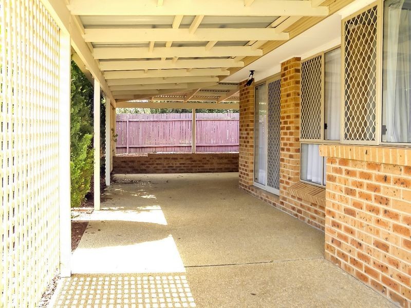 8 Iredale Place, Gordon ACT 2906