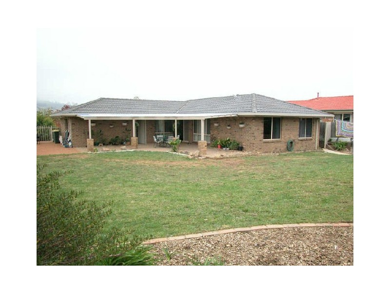 4 Iredale Place, Gordon ACT 2906