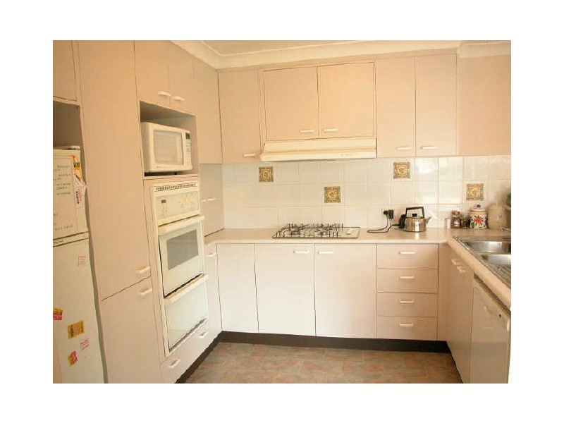 4 Iredale Place, Gordon ACT 2906