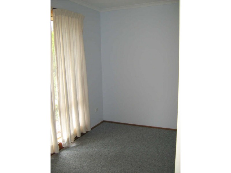 2 Rumsey Place, Banks ACT 2906