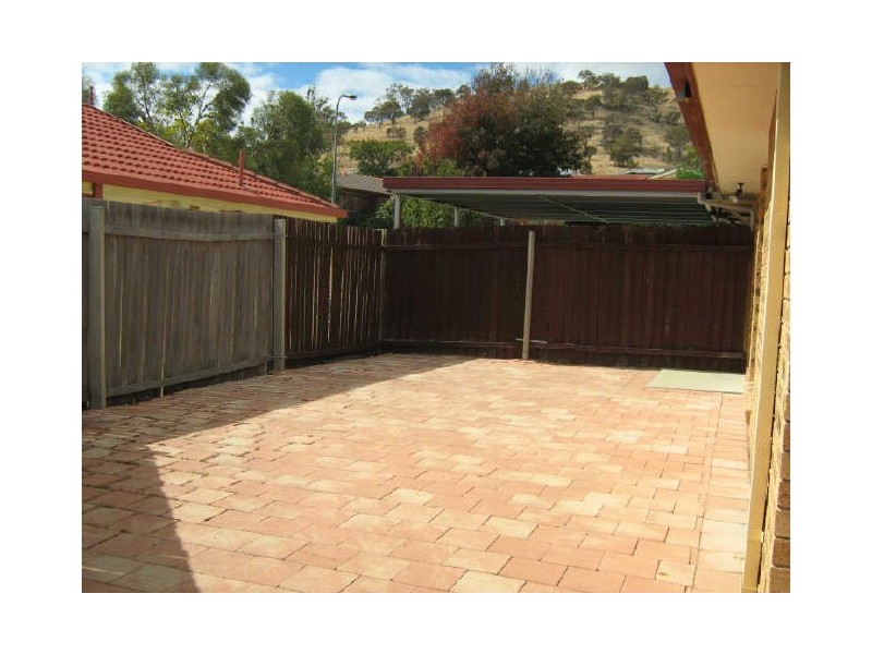 2 Rumsey Place, Banks ACT 2906
