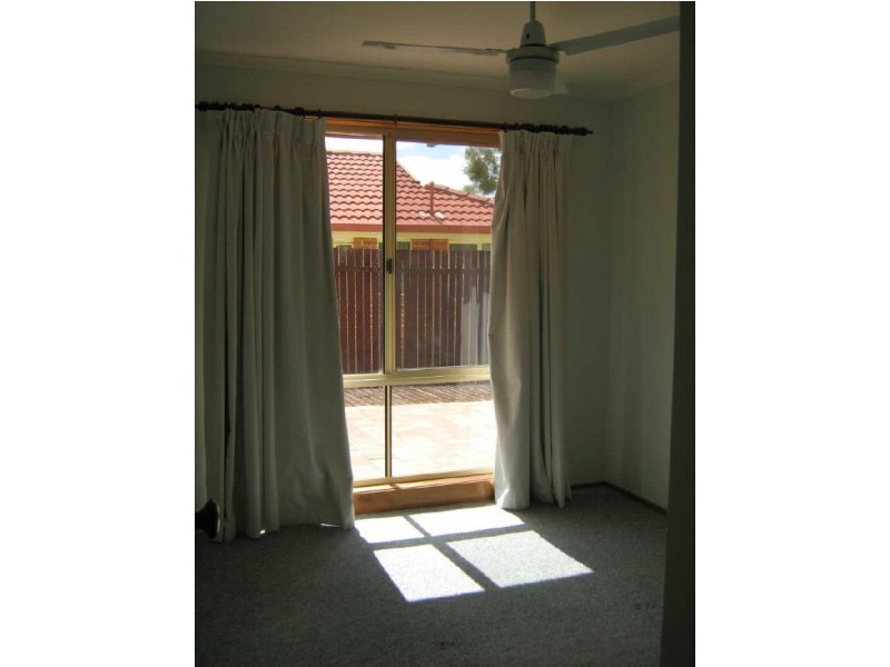 2 Rumsey Place, Banks ACT 2906