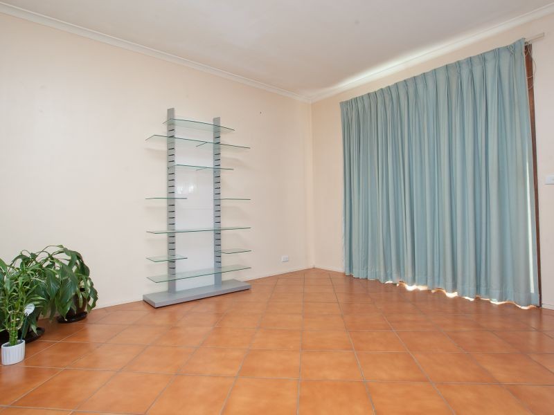 9 Andrew Crescent, Calwell ACT 2905