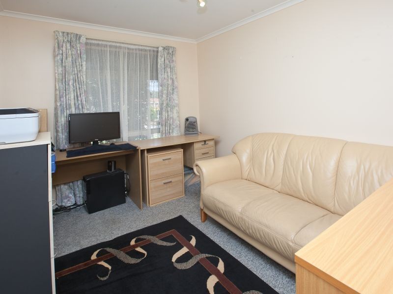 9 Andrew Crescent, Calwell ACT 2905