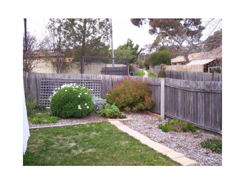 16/6 Beazley Crescent, Calwell ACT 2905