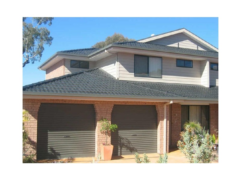 8/92 Casey Crescent, Calwell ACT 2905