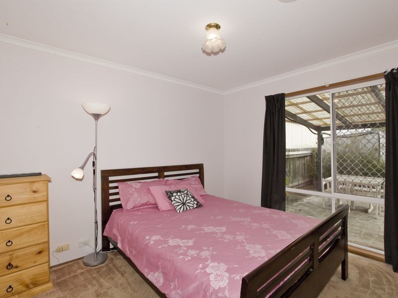 11 Mathews Place, Banks ACT 2906