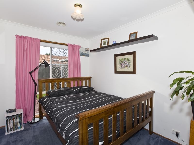 11 Mathews Place, Banks ACT 2906