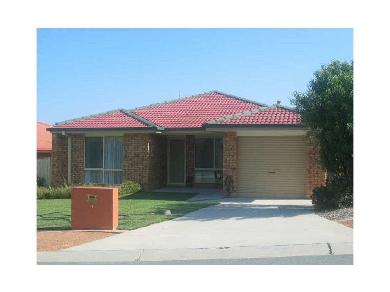 8 Plante Place, Conder ACT 2906