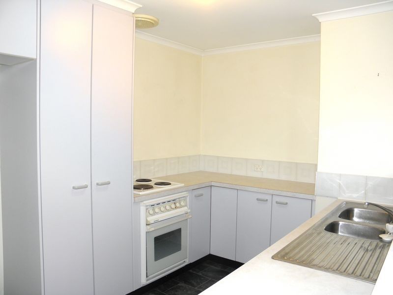 12/12 Blackett Crescent, Greenway ACT 2900