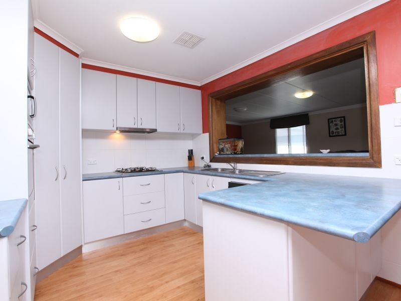 77 Goldstein Crescent, Chisholm ACT 2905