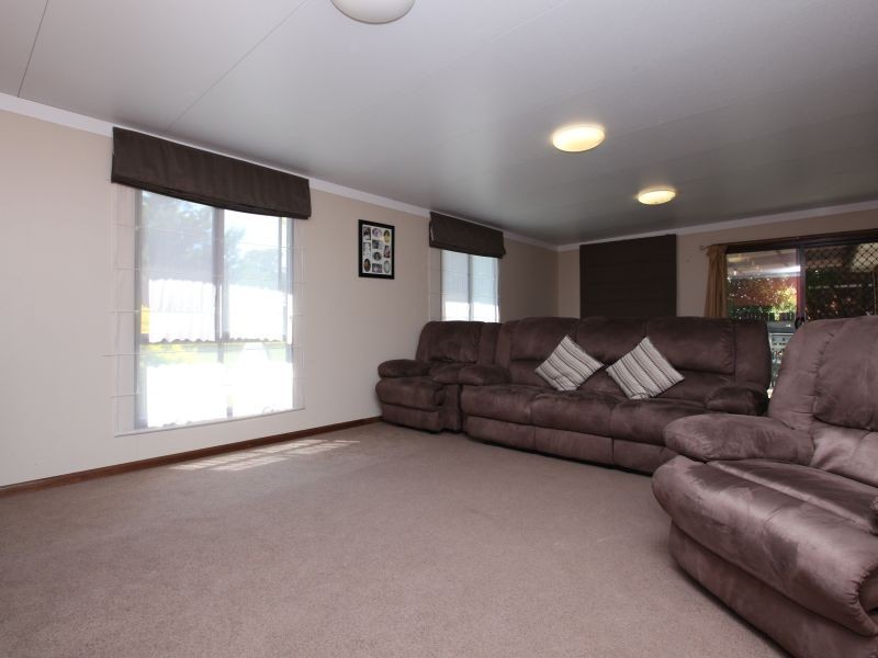 77 Goldstein Crescent, Chisholm ACT 2905