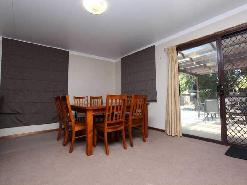 77 Goldstein Crescent, Chisholm ACT 2905