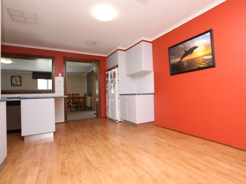 77 Goldstein Crescent, Chisholm ACT 2905