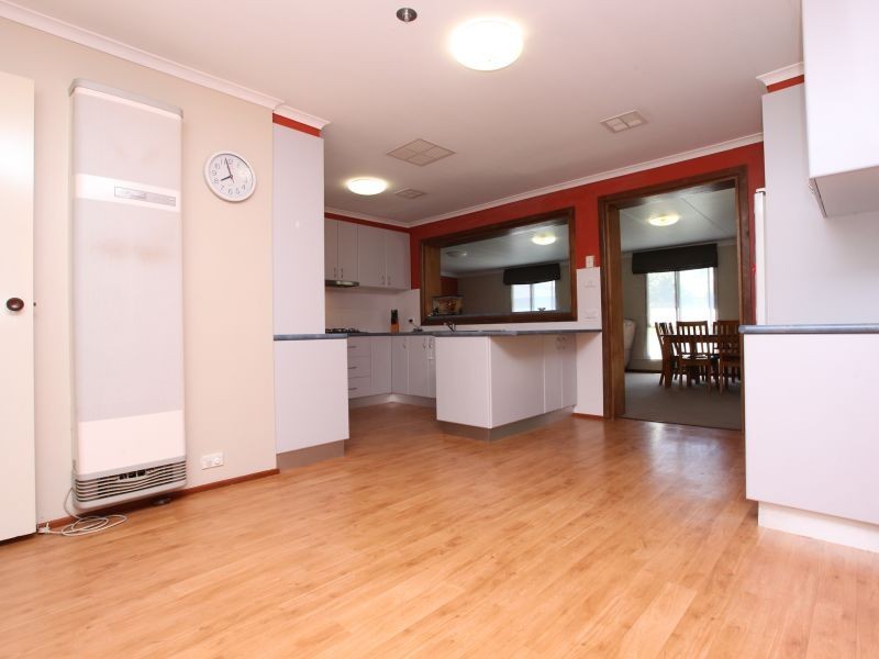 77 Goldstein Crescent, Chisholm ACT 2905