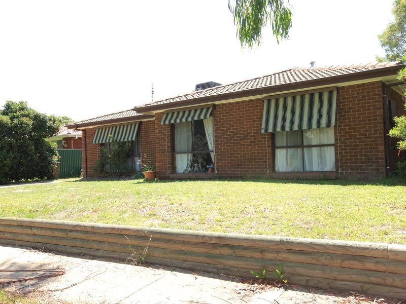 77 Goldstein Crescent, Chisholm ACT 2905