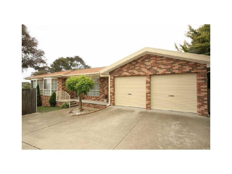 2/7 Halloran Drive, Jerrabomberra NSW 2619