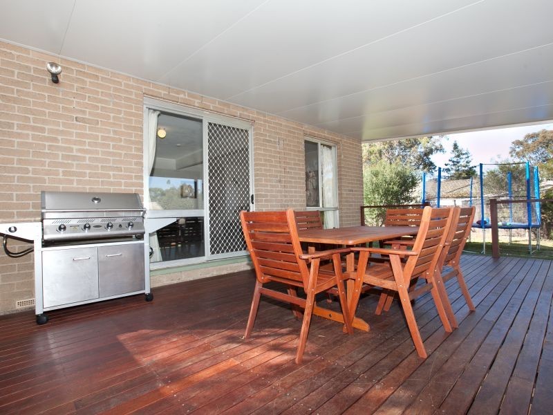 14 Jenner Court, Wanniassa ACT 2903
