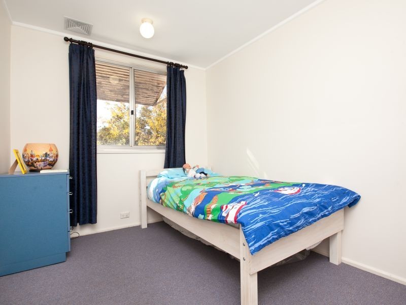 14 Jenner Court, Wanniassa ACT 2903