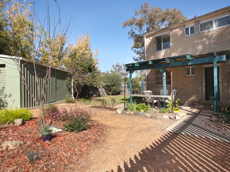 14 Jenner Court, Wanniassa ACT 2903