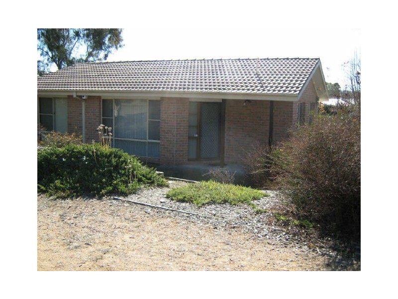 1/18 Derrington Crescent, Bonython ACT 2905