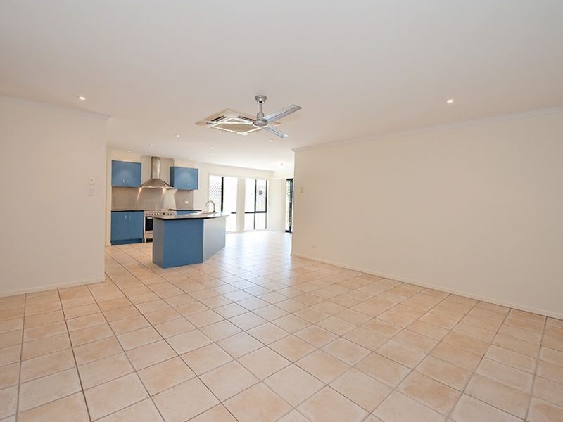 14 Franzin Drive, Cashmere QLD 4500