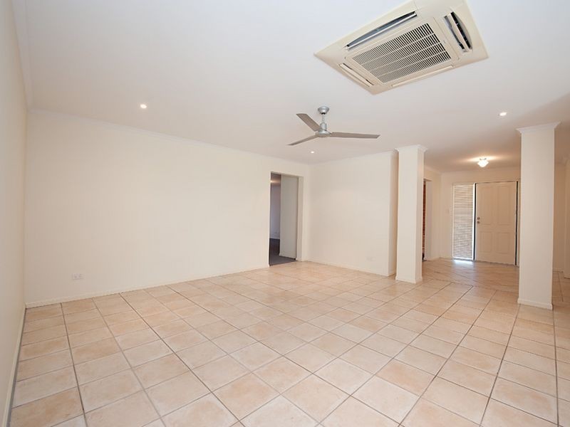 14 Franzin Drive, Cashmere QLD 4500