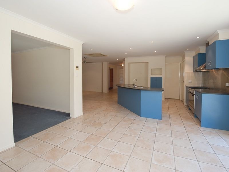 14 Franzin Drive, Cashmere QLD 4500