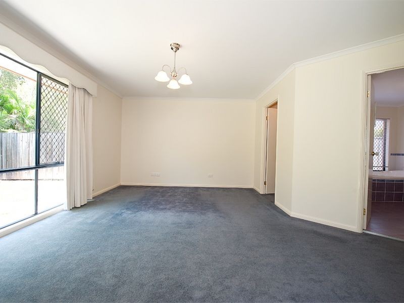 14 Franzin Drive, Cashmere QLD 4500