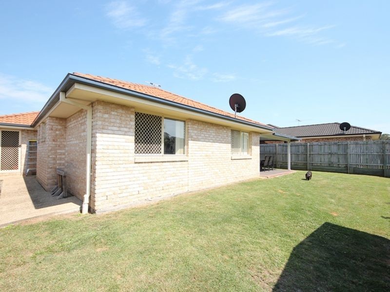 9 Mowbray Court, Kallangur QLD 4503