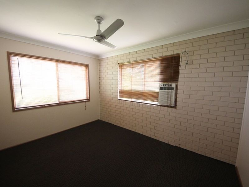 1143 Anzac Avenue (Service Street), Petrie QLD 4502