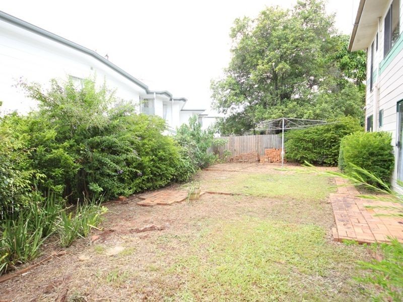 1143 Anzac Avenue (Service Street), Petrie QLD 4502