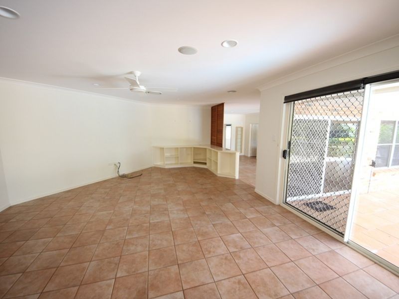 16 Fernan Court, Murrumba Downs QLD 4503