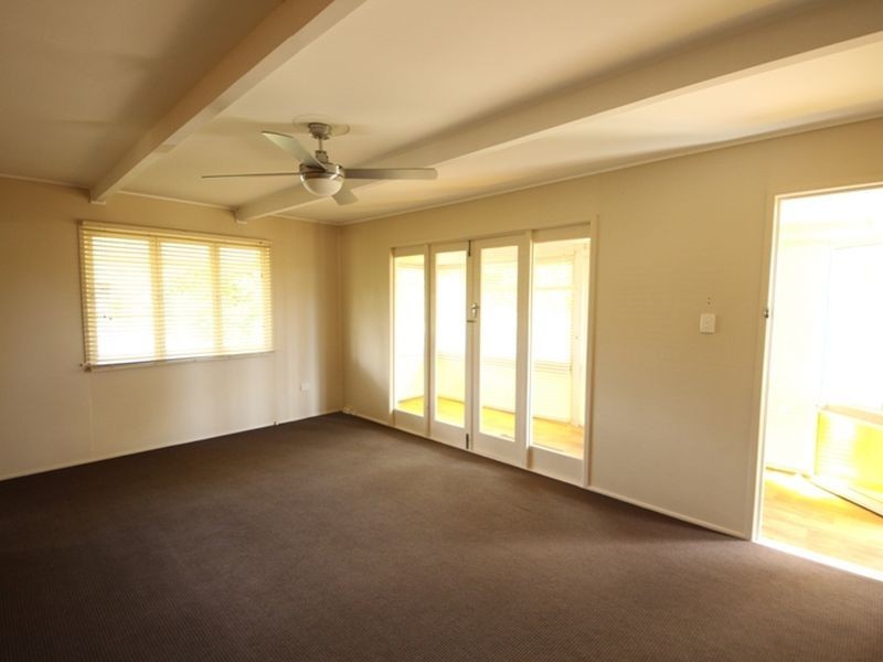 34 Andrew Street, Kallangur QLD 4503