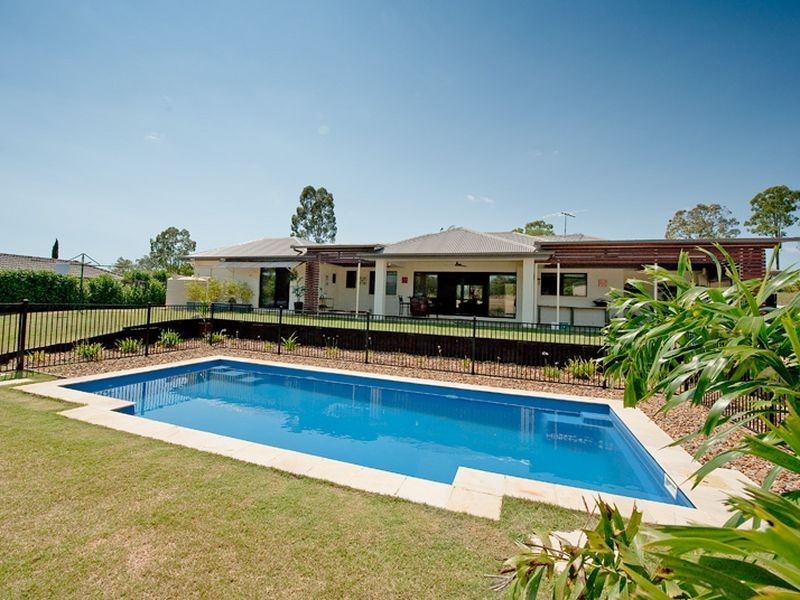 35 Muscat Circuit, Morayfield QLD 4506